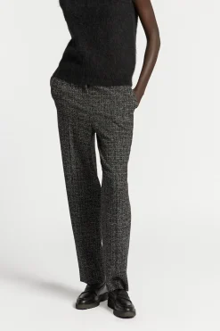 Bouclette broek met smalle pijpen