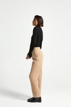 Bouclette broek met smalle pijpen