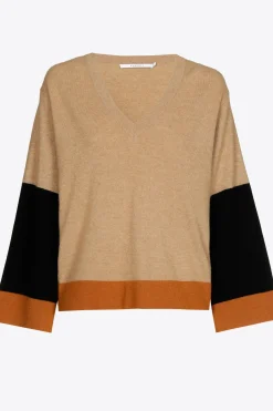 Colorblock pull met V-hals