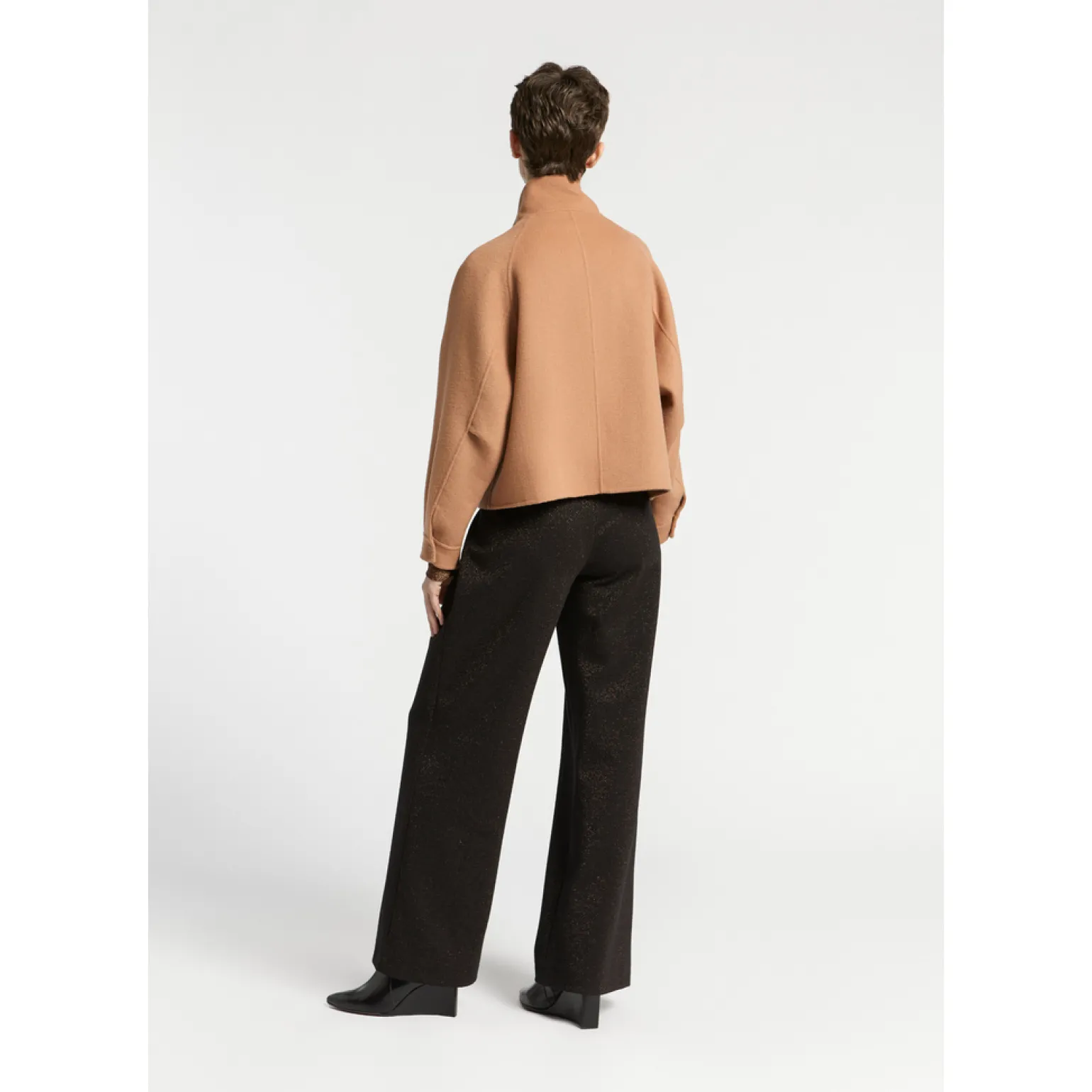 Cropped jas met opstaande kraag