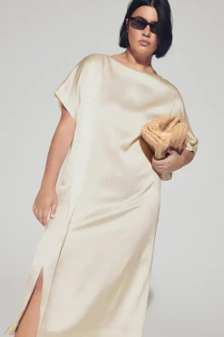 Lange jurk met satijnlook