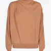 Pull met drapage-effect