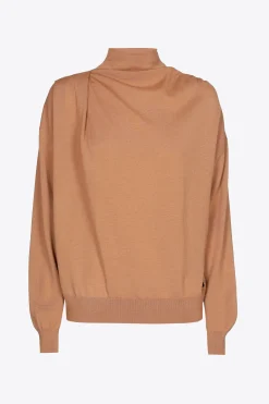 Pull met drapage-effect