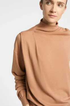 Pull met drapage-effect