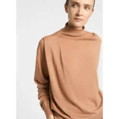 Pull met drapage-effect