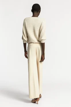 Pull met lurex en fantasiesteek