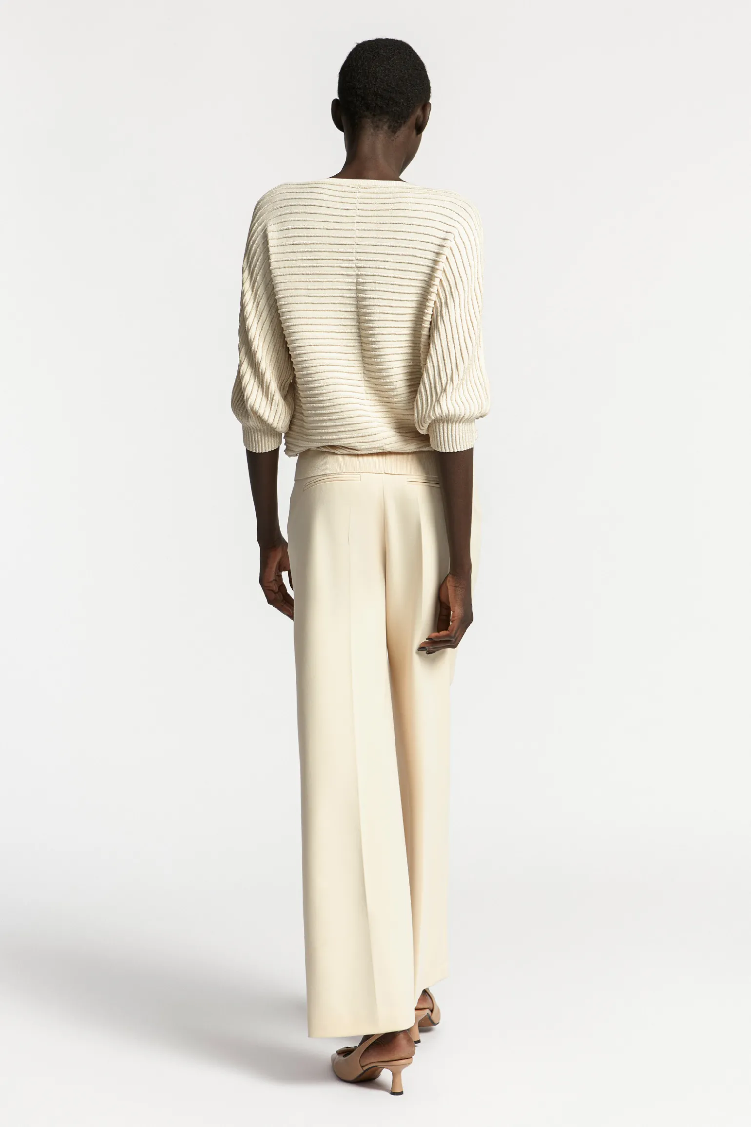 Pull met lurex en fantasiesteek