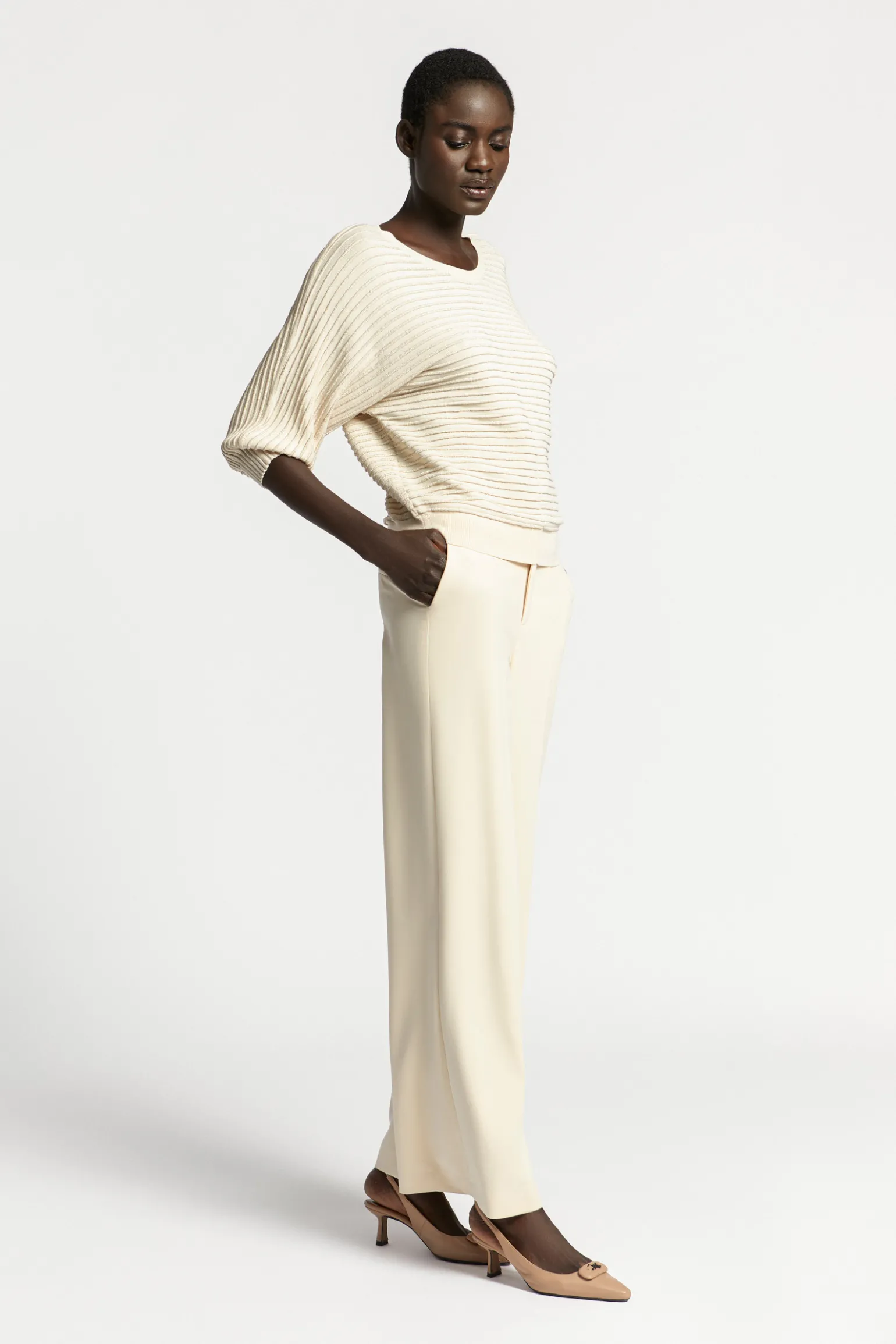 Pull met lurex en fantasiesteek