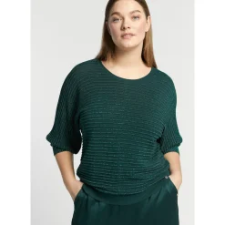 Pull met lurex en fantasiesteek