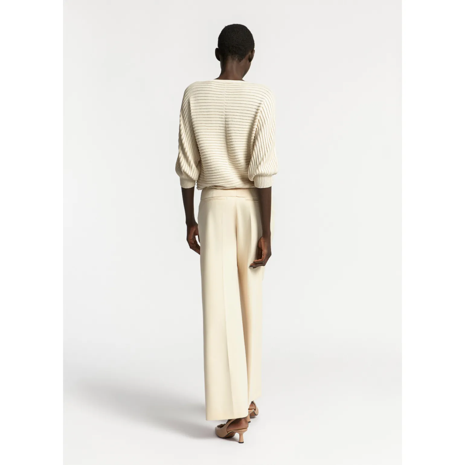 Pull met lurex en fantasiesteek