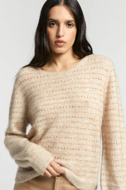 Pull met subtiele pailletten
