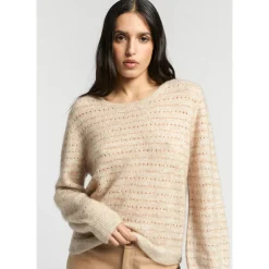Pull met subtiele pailletten