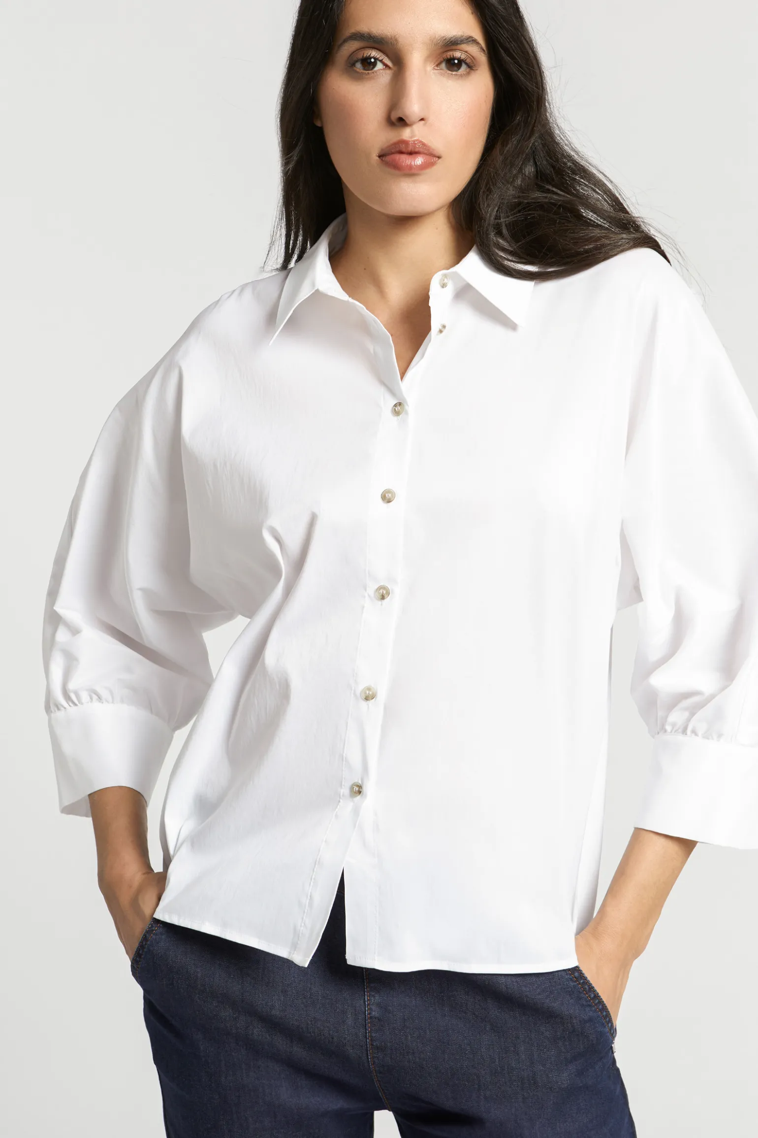 Volumineuze blouse met hemdkraag