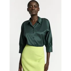 Volumineuze blouse met hemdkraag