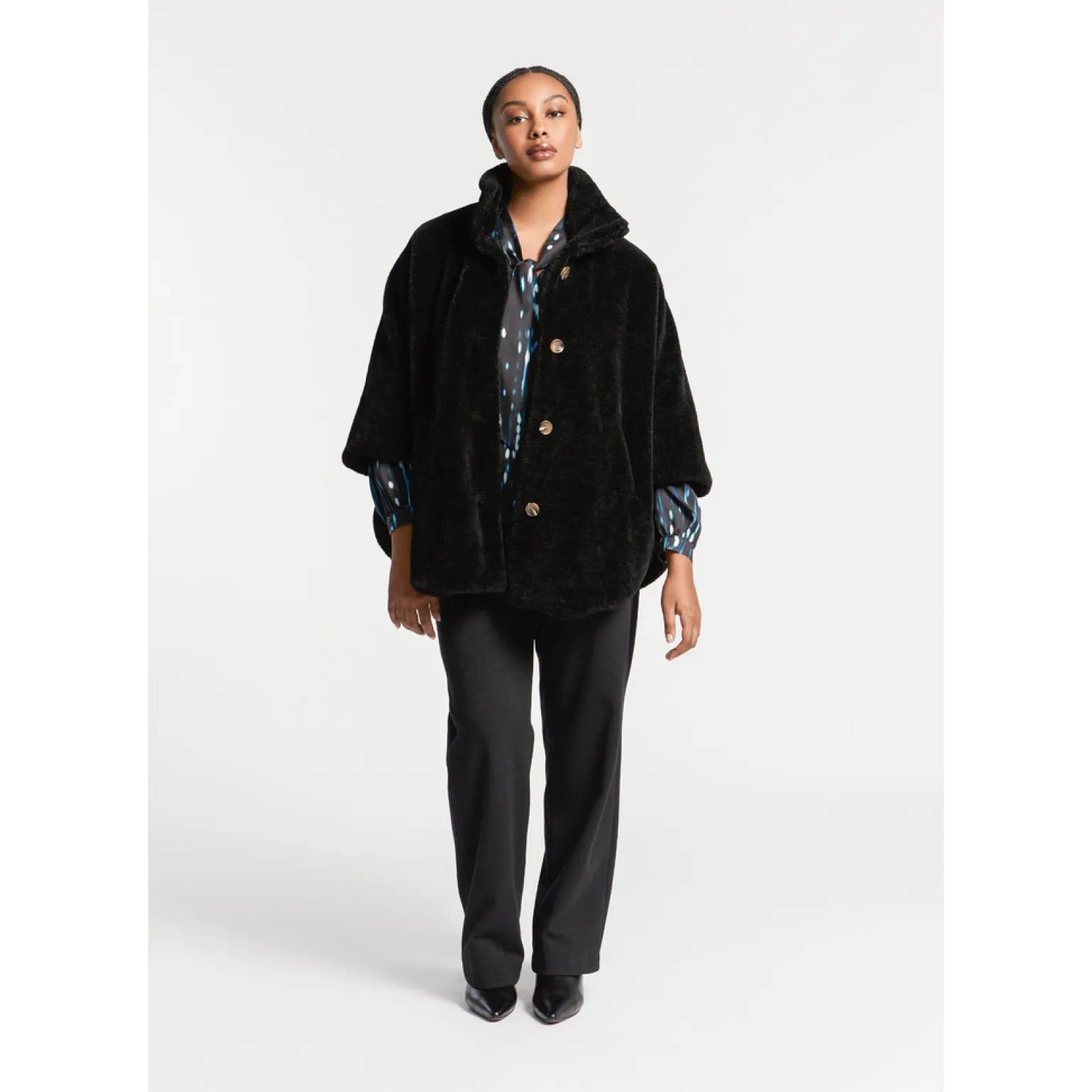 Zachte poncho in teddystof