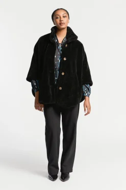 Zachte poncho in teddystof
